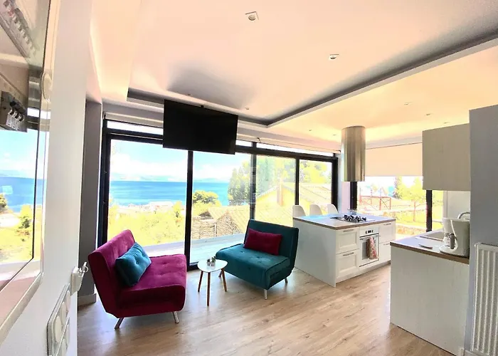 בית נופש Private Sea View House Belonika